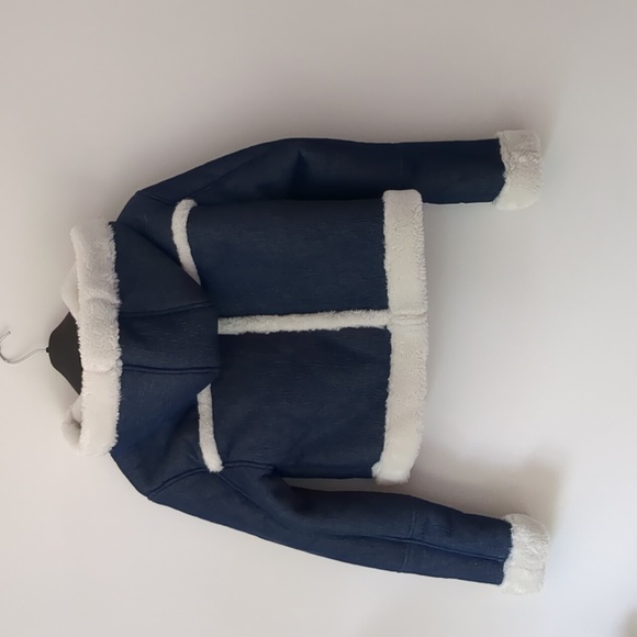 💙Urban Outfitters comfy coat - Picture 3 of 10